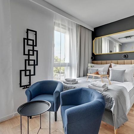 City Center Garden Gates Boutique By Downtown Apartments غدانسك المظهر الخارجي الصورة