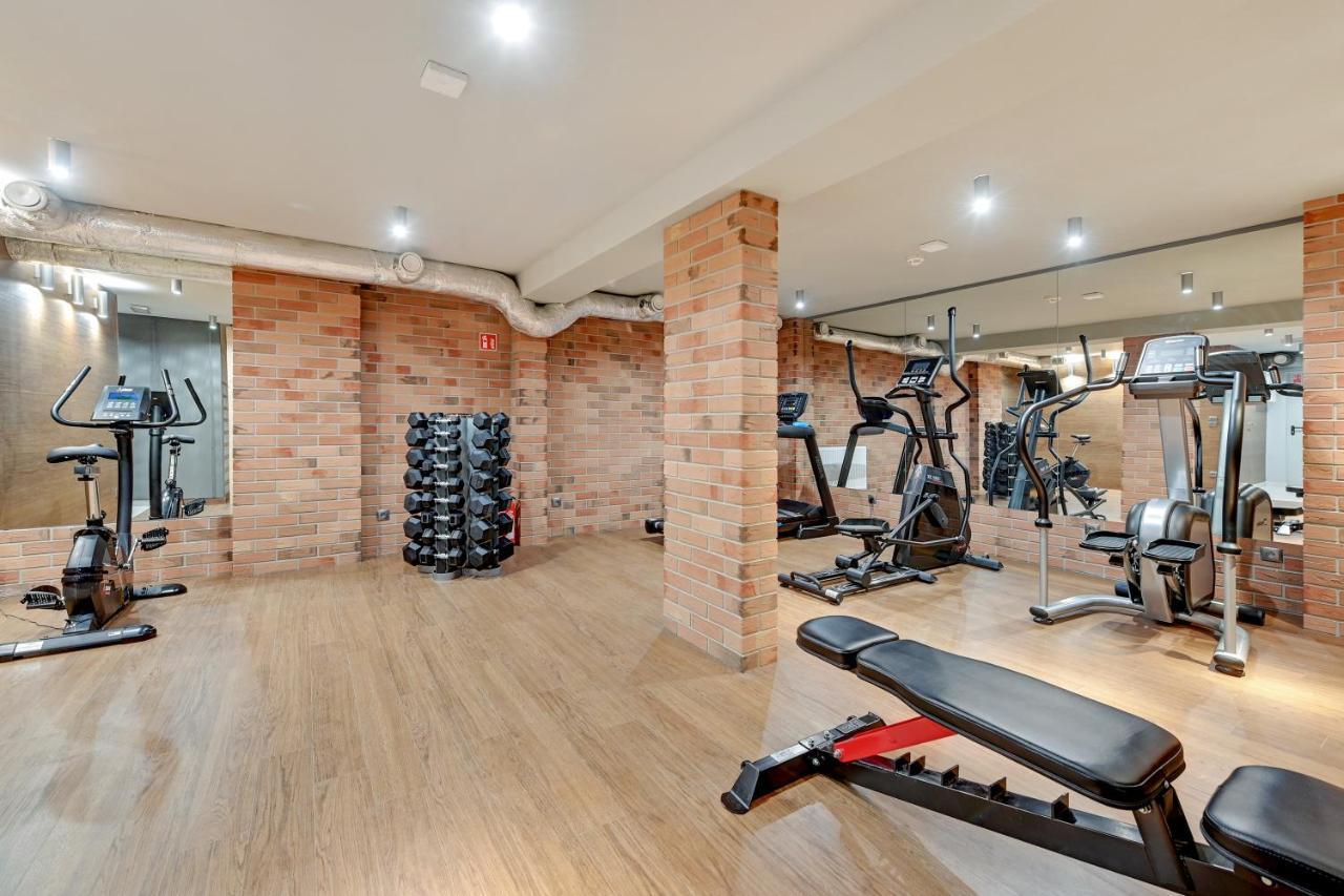 City Center Garden Gates Boutique By Downtown Apartments غدانسك المظهر الخارجي الصورة
