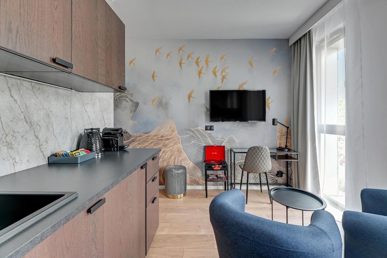 City Center Garden Gates Boutique By Downtown Apartments غدانسك المظهر الخارجي الصورة