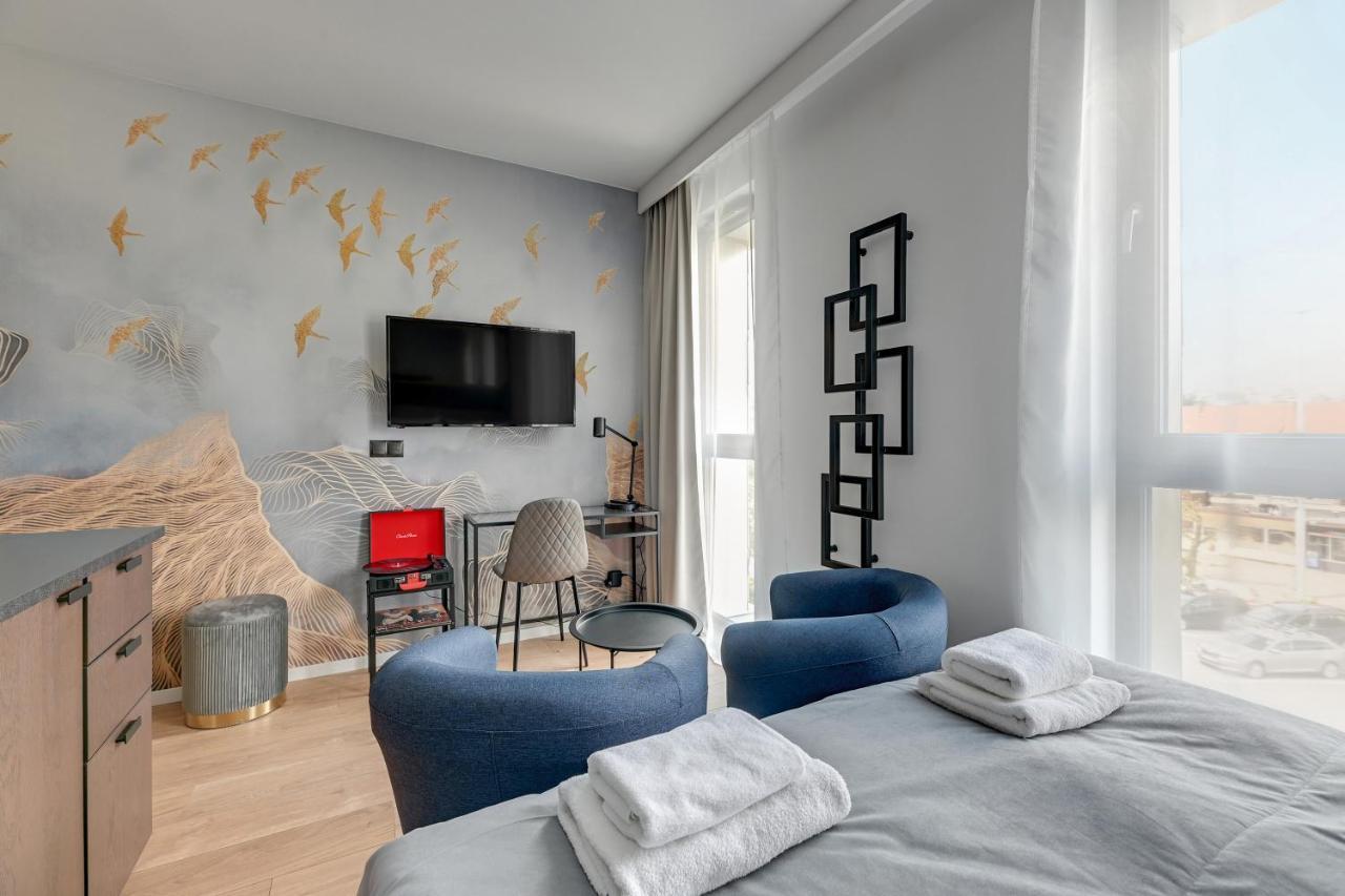 City Center Garden Gates Boutique By Downtown Apartments غدانسك المظهر الخارجي الصورة