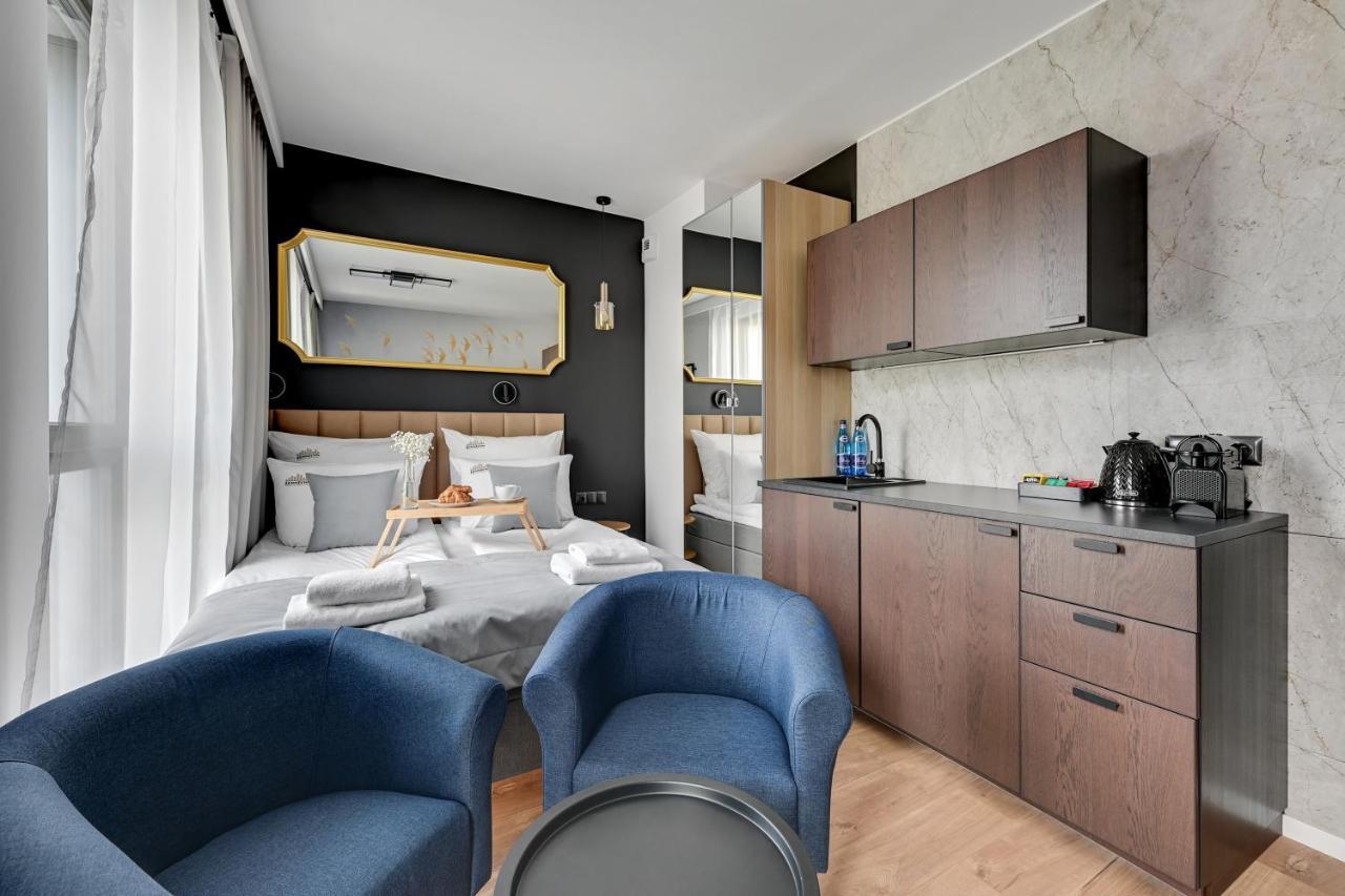 City Center Garden Gates Boutique By Downtown Apartments غدانسك المظهر الخارجي الصورة