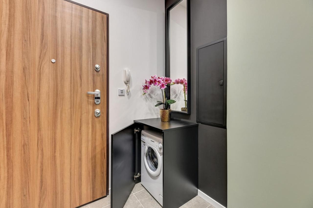 City Center Garden Gates Boutique By Downtown Apartments غدانسك المظهر الخارجي الصورة